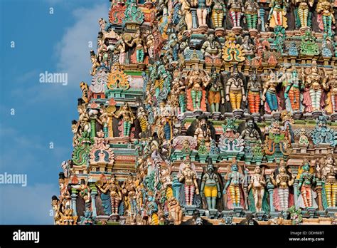  Gopura Deities! The Divine Majesty Captured in Vibrant Sandstone